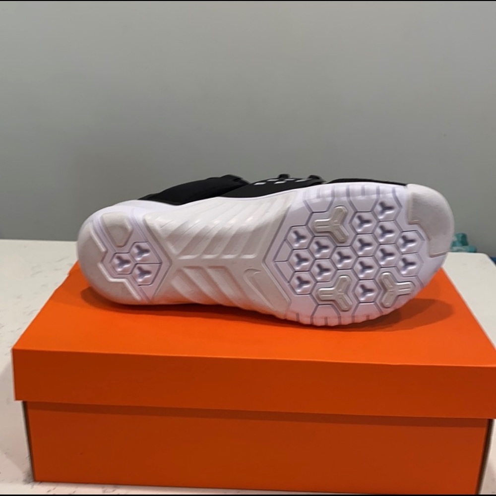 NIKE FREE METCOM 2